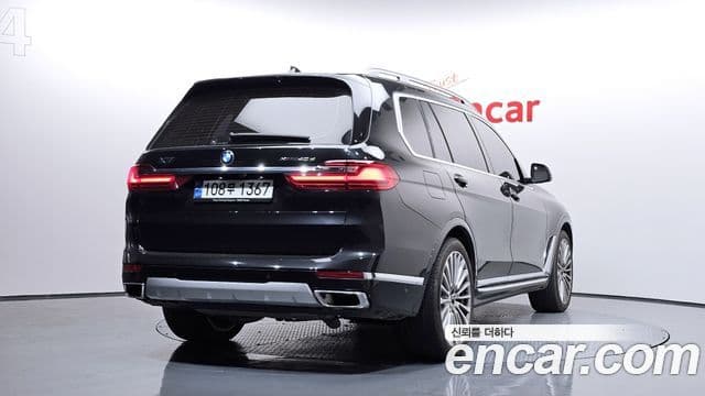 BMW X7 (G07) xDrive 40d Design Pure Excellence 6인승, 2022 2