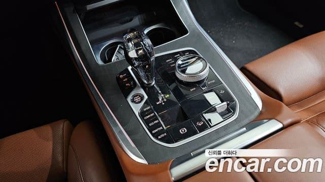 BMW X7 (G07) xDrive 40d Design Pure Excellence 6인승, 2022 9