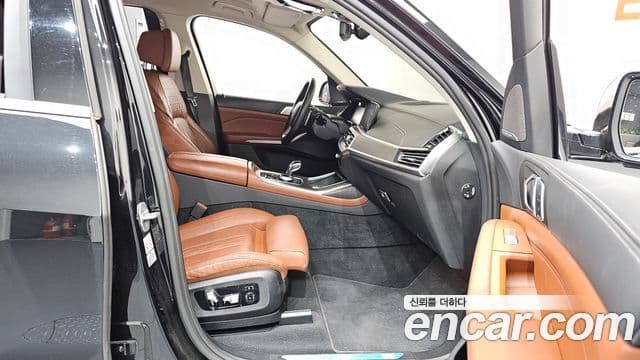 BMW X7 (G07) xDrive 40d Design Pure Excellence 6인승, 2022 11