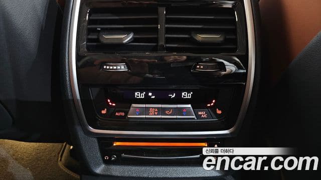 BMW X7 (G07) xDrive 40d Design Pure Excellence 6인승, 2022 18