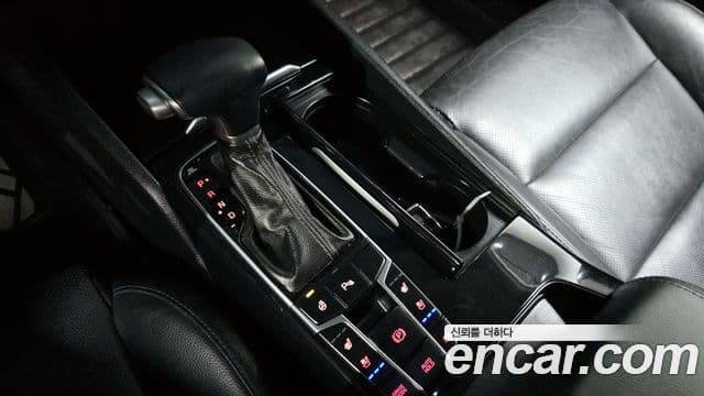 Kia All New K7 3.0 LPI Luxury (арендный автомобиль), 2017 9