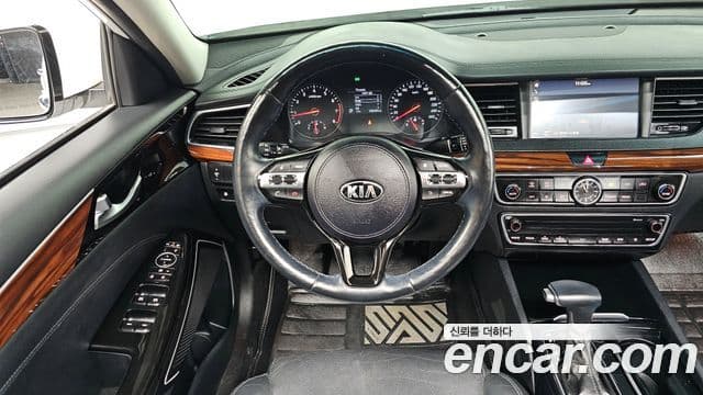 Kia All New K7 3.0 LPI Luxury (арендный автомобиль), 2017 13