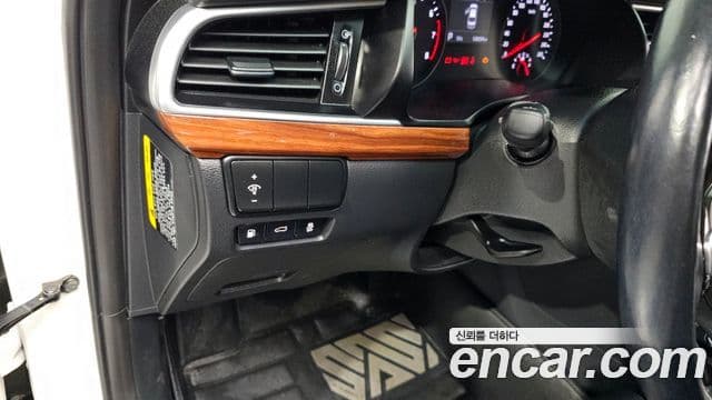 Kia All New K7 3.0 LPI Luxury (арендный автомобиль), 2017 17