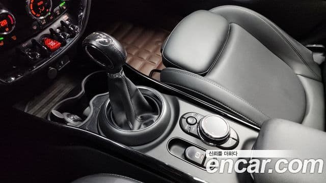 Mini Cooper 클럽맨 2세대, 2019 9