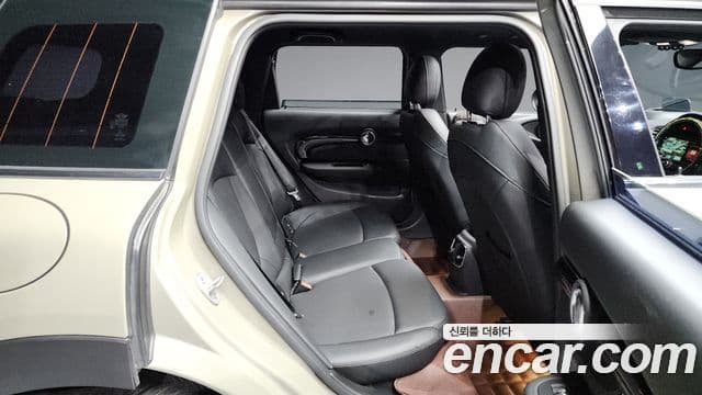 Mini Cooper 클럽맨 2세대, 2019 12