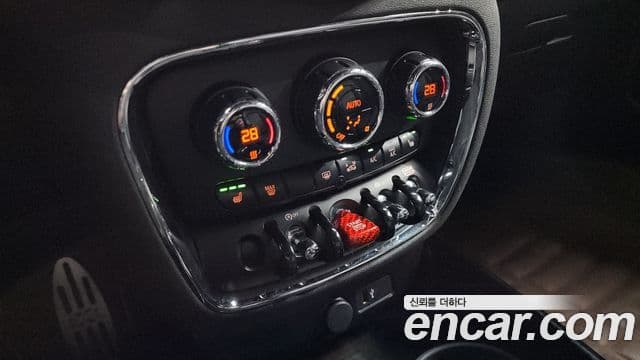 Mini Cooper 클럽맨 2세대, 2019 17