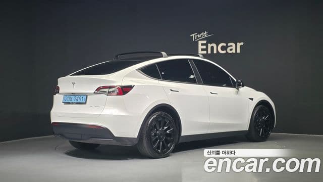 Tesla модель Y Long Range AWD, 2023 2