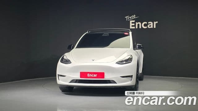 Tesla модель Y Long Range AWD, 2023 3