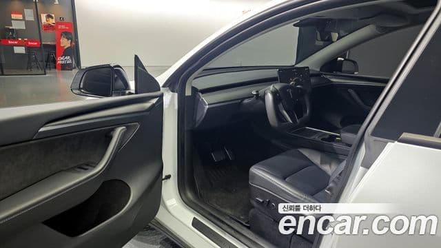 Tesla модель Y Long Range AWD, 2023 10