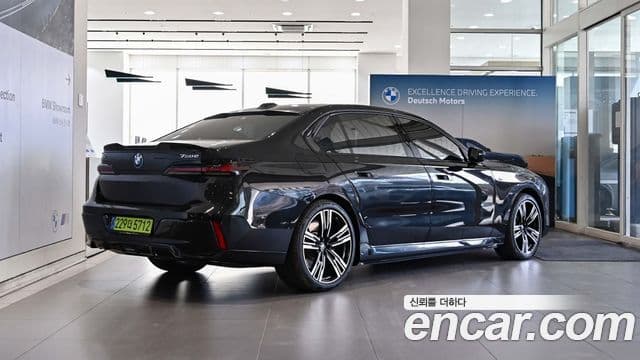 BMW 7시리즈 (G70) 750e xDrive M Sport, 2024 2