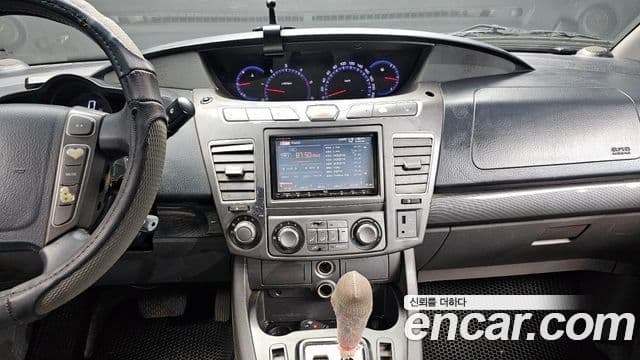 KG모빌리티(SsangYong) Korando 투리스모 4WD LT 11인승, 2014 14