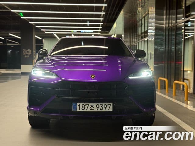 Lamborghini Urus 4.0 V8 SE, 2025 1