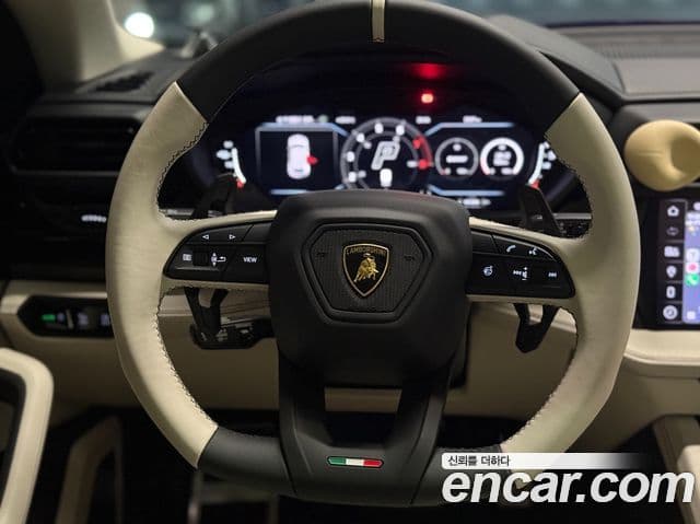 Lamborghini Urus 4.0 V8 SE, 2025 10