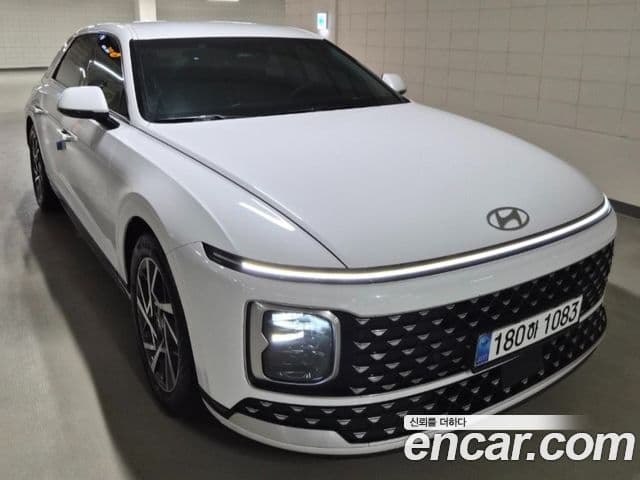 Hyundai Grandeur (GN7) Premium, 2023 1