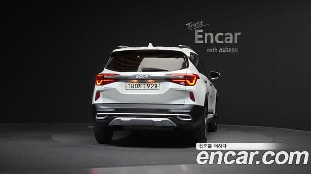 Kia Seltos Trendy, 2023 4