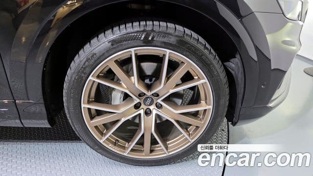 Audi Q8 (4M) Exclusive, 2023 все фото