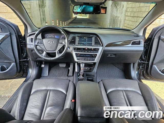 Hyundai LF Sonata 2.0 Smart, 2016 10
