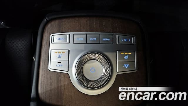 Genesis electrified G80 (RG3) e-AWD, 2022 15