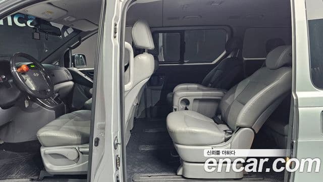 Hyundai Grand Starex VIP PACK, 2015 17