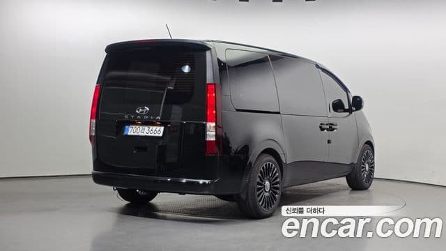 Hyundai Staria Modern, 2024 2