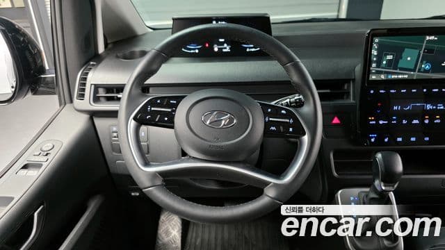 Hyundai Staria Modern, 2024 13