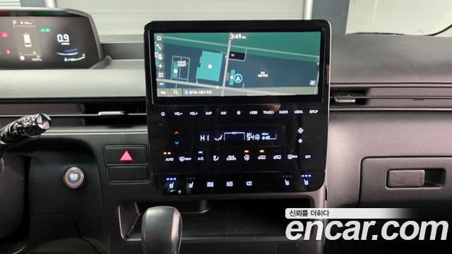 Hyundai Staria Modern, 2024 18