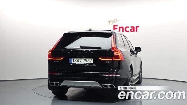Volvo XC60 2세대 B5 Inscription, 2021 4