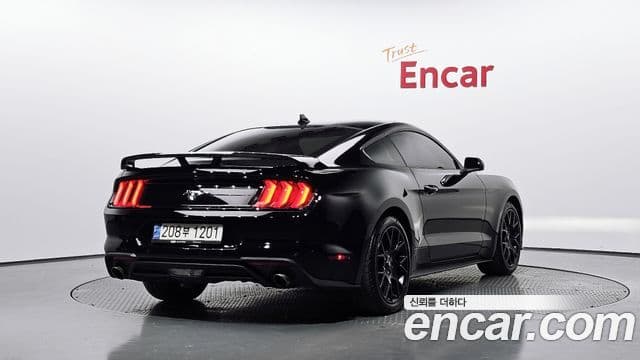Ford Mustang купе, 2021 2