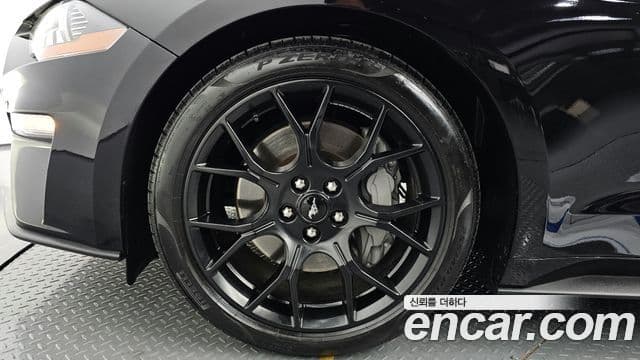 Ford Mustang купе, 2021 все фото