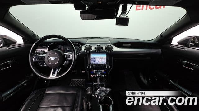 Ford Mustang купе, 2021 7