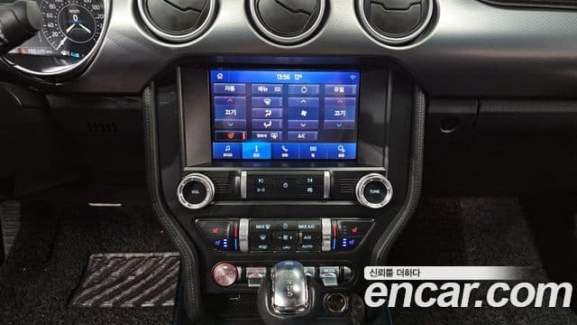 Ford Mustang купе, 2021 15