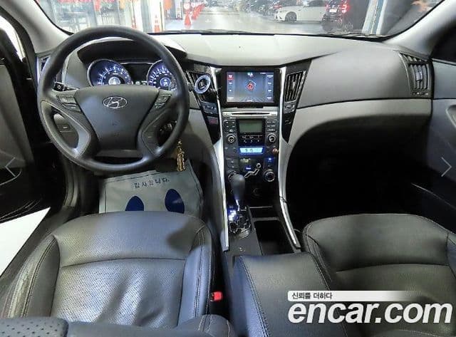 Hyundai YF Sonata Y20 Grand, 2011 10
