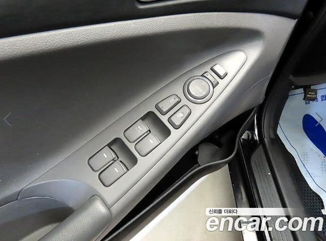 Hyundai YF Sonata Y20 Grand, 2011 13