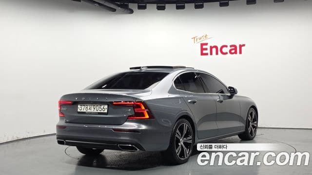 Volvo S60 3세대 T5 Inscription, 2020 10