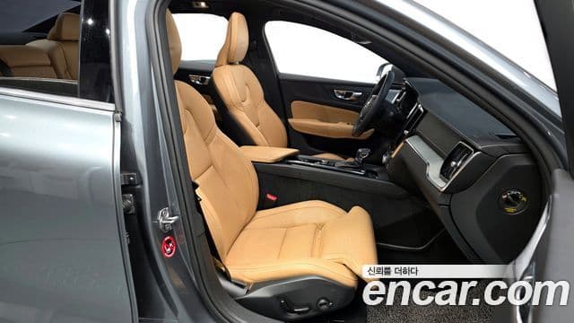 Volvo S60 3세대 T5 Inscription, 2020 14