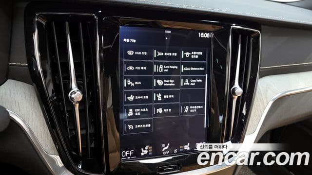 Volvo S60 3세대 T5 Inscription, 2020 15