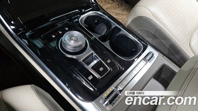 Kia Carnival 4세대 9인승 High Limousine(компания по спецнадстройкам), 2022 20