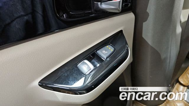Kia Carnival 4세대 9인승 High Limousine(компания по спецнадстройкам), 2022 15