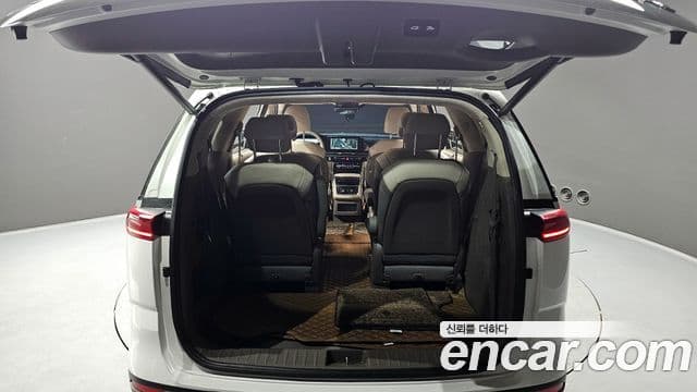 Kia Carnival 4세대 9인승 High Limousine(компания по спецнадстройкам), 2022 все фото