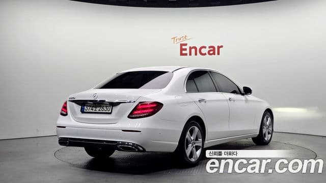 Mercedes-Benz E-класс W213 Avantgarde, 2018 2
