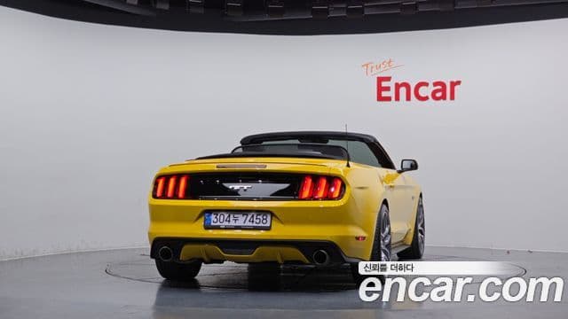 Ford Mustang GT кабриолет, 2017 4