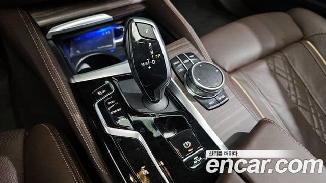 BMW 5시리즈 (G30) Luxury, 2021 9