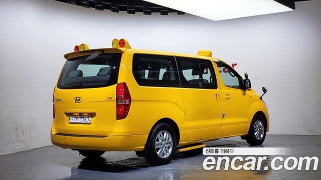 Hyundai Grand Starex детский перевозочный автомобиль, 2017 2