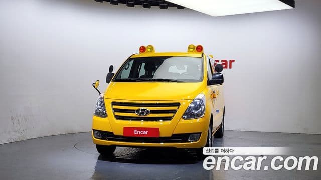 Hyundai Grand Starex детский перевозочный автомобиль, 2017 3
