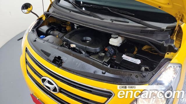 Hyundai Grand Starex детский перевозочный автомобиль, 2017 6