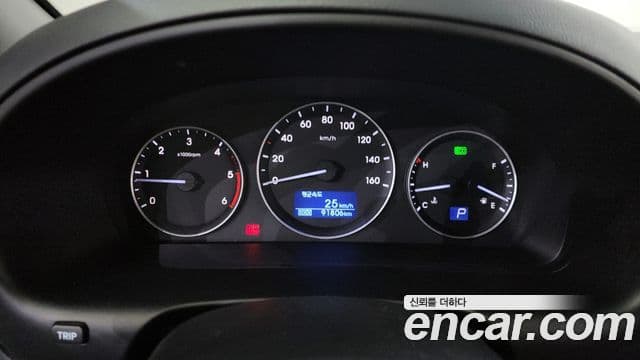 Hyundai Grand Starex детский перевозочный автомобиль, 2017 8