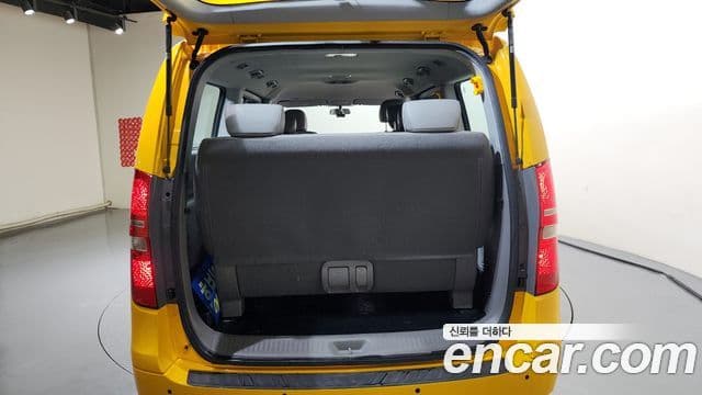 Hyundai Grand Starex детский перевозочный автомобиль, 2017 20