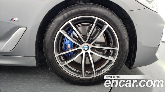 BMW 5시리즈 (G30) 520i M Sport, 2023 все фото