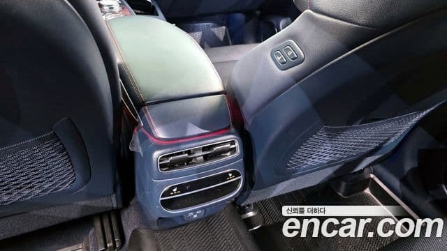 Genesis GV70, 2023 17