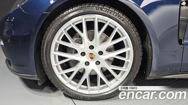 Porsche Panamera (971), 2020 все фото